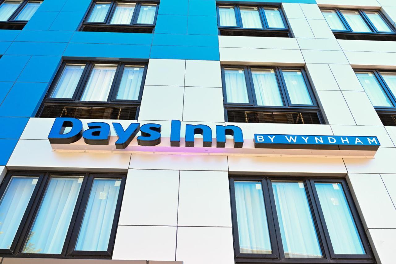 Days Inn By Wyndham Bronx Nyc Нью-Йорк Экстерьер фото