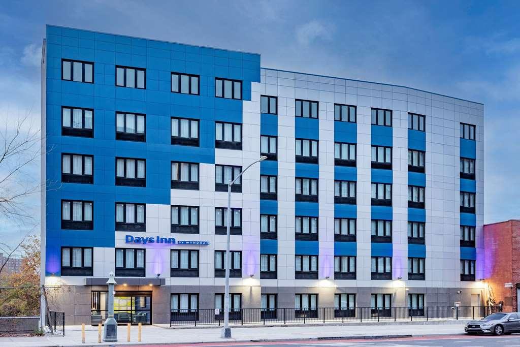 Days Inn By Wyndham Bronx Nyc Нью-Йорк Экстерьер фото